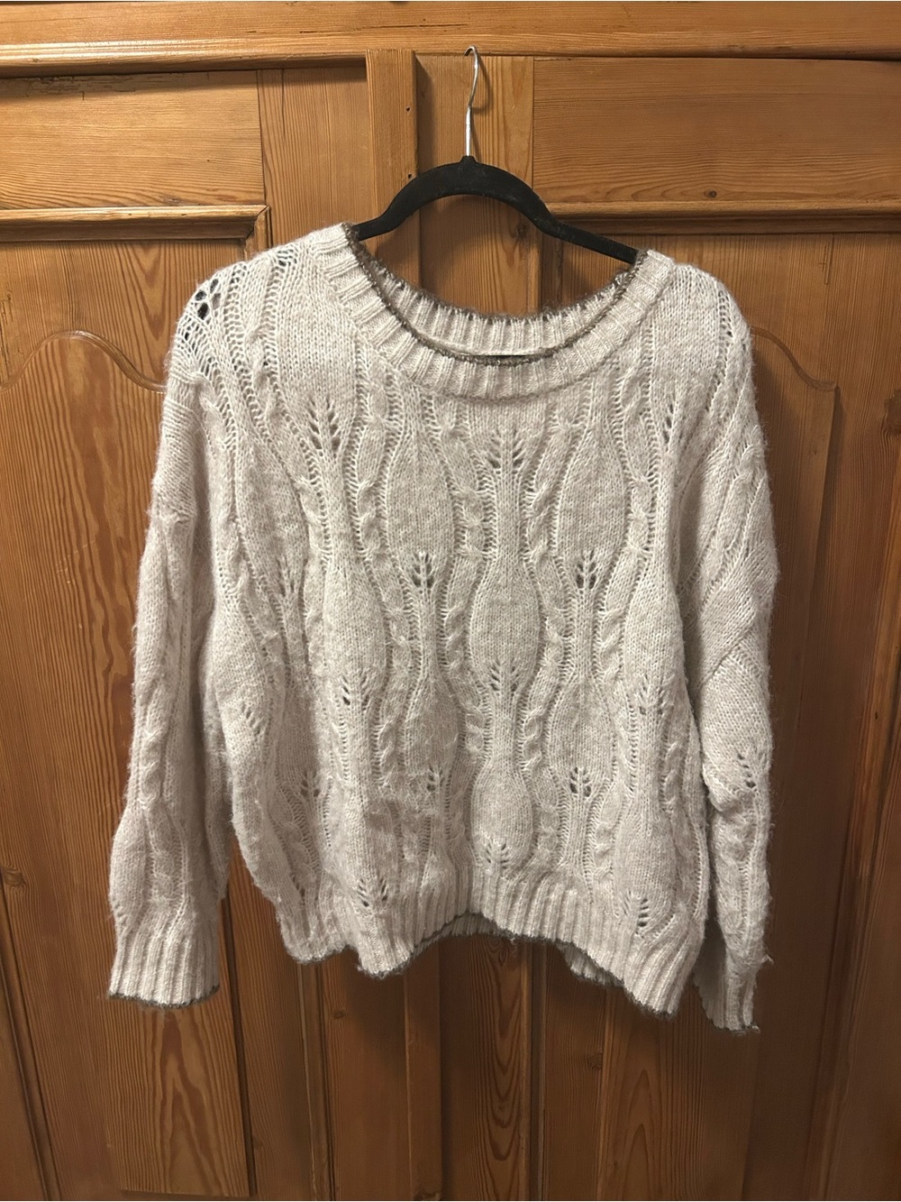 Neuflora Cozy Cream Cable Crewneck Sweater